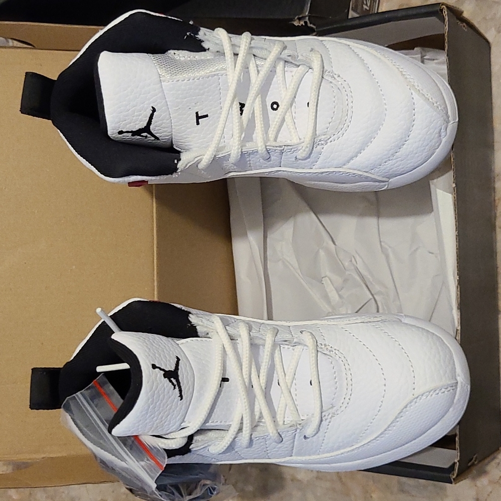 JORDAN 12 RETRO (PS) LIMITED EDITION